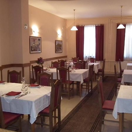 Nasa Tvrdava Guest Accommodation Novi Sad Luaran gambar